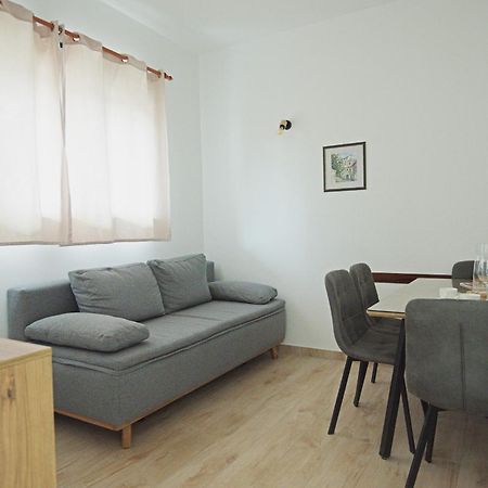 Apartmani Tomica 예세니체 외부 사진